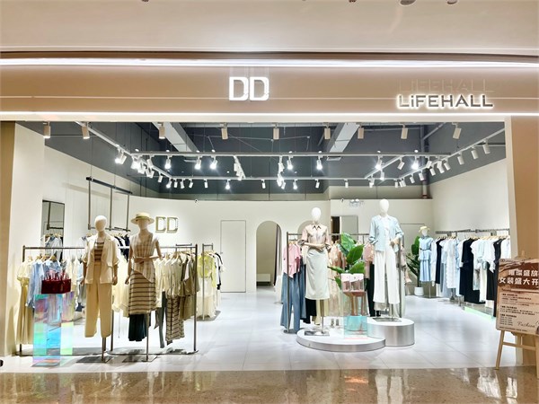 DD女装 2026春夏系列|以简驭繁,解锁都市轻氧穿搭