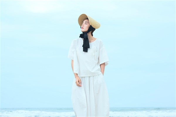 简与媄26夏装：法式浪漫通勤优雅