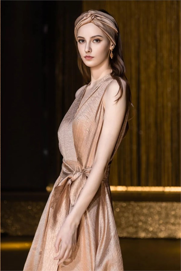 NEWFOUND 纽方：以衣为笺，书写悦己旅途