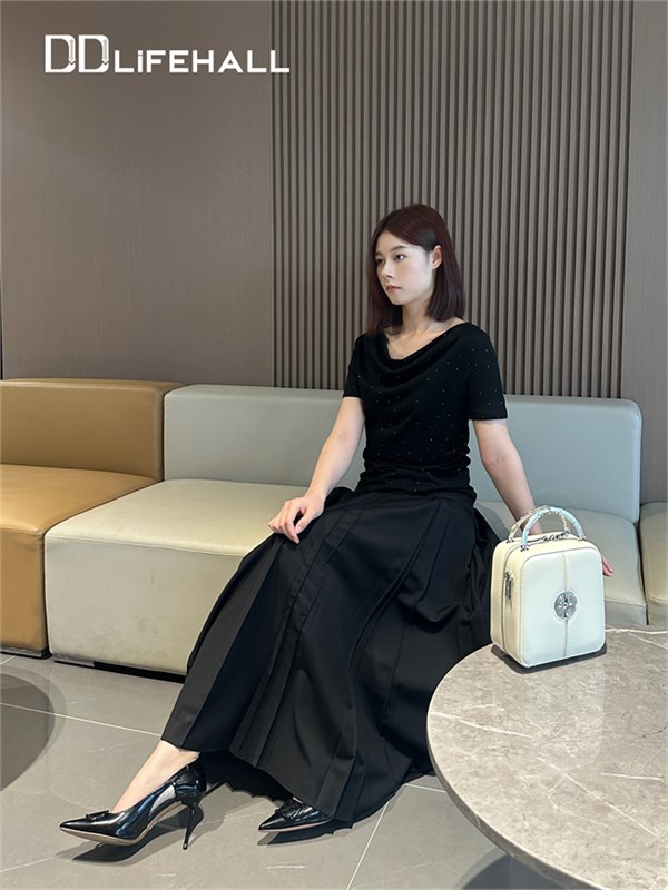 DD女装2026夏装｜两套神仙裙装搭配，解锁日常与高光时刻的双重魅力