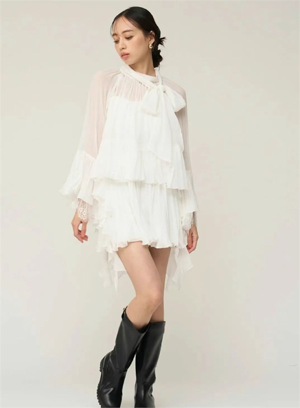 SNIDEL本周新品：开启夏日时尚绮梦之旅