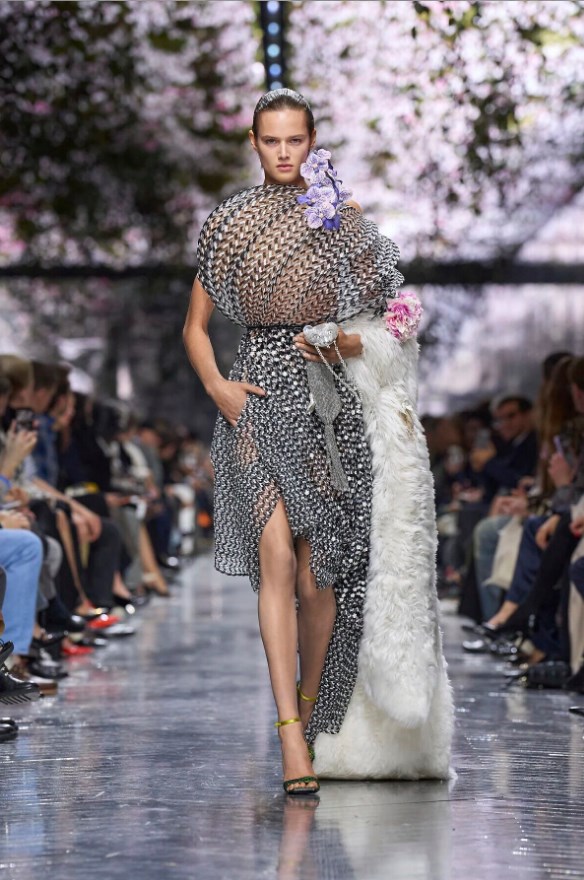 Dior 2026春夏高级定制:自然与匠心的诗意交响,传承与新生的时尚礼赞