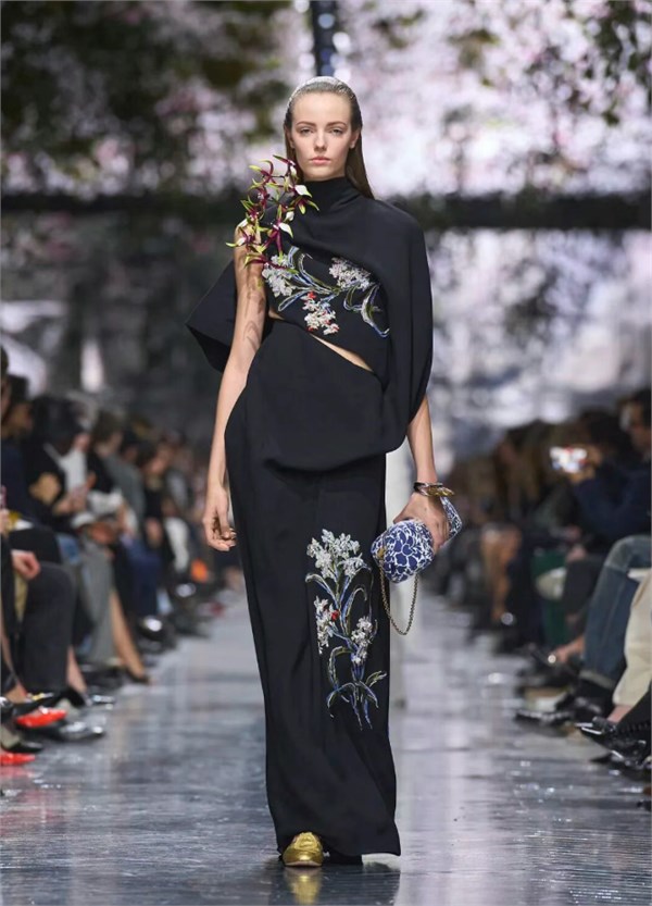 Dior 2026春夏高级定制:自然与匠心的诗意交响,传承与新生的时尚礼赞