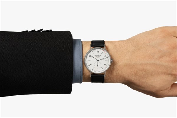 等了这么久，NOMOS环形日期终于有了38mm版本