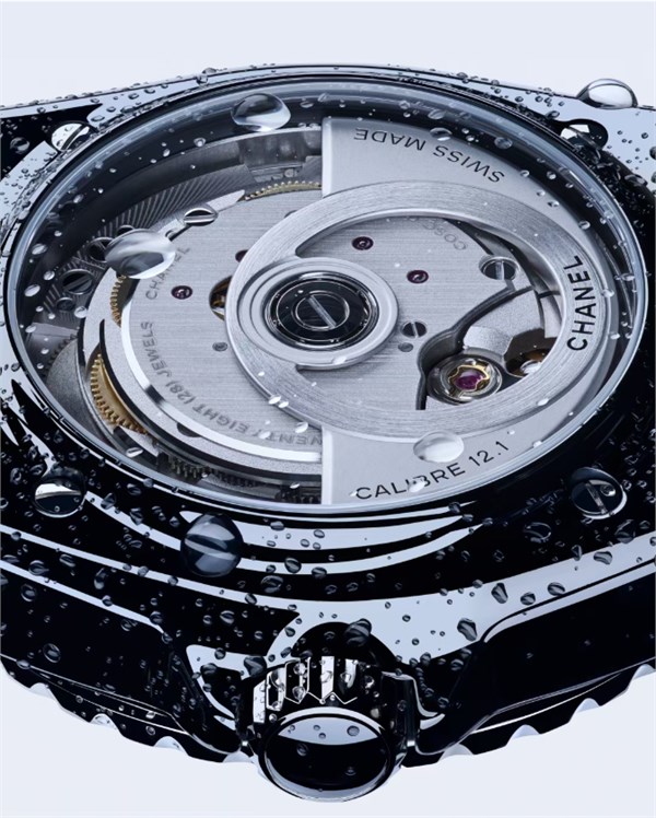 香奈儿J12腕表:以先锋之姿,重塑时间法则