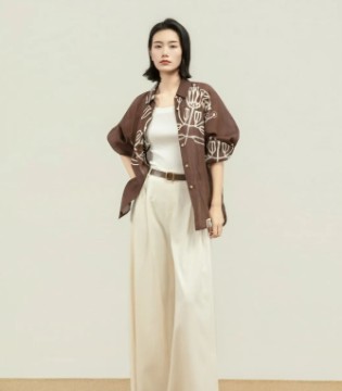 温柔是夏天的底色，衣是具体的诗