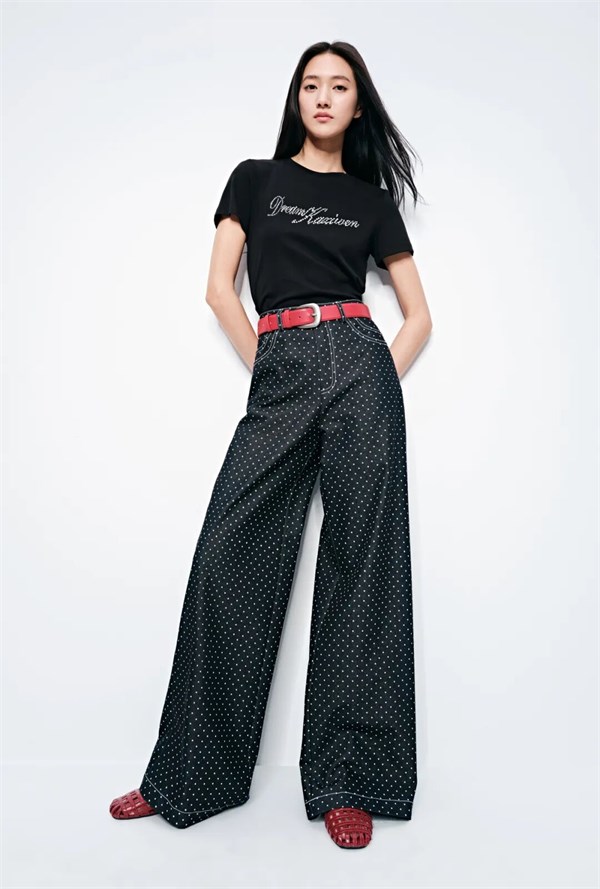 佧茜文神裤图鉴：一条解锁全天候型格，从通勤到街头，自在由我