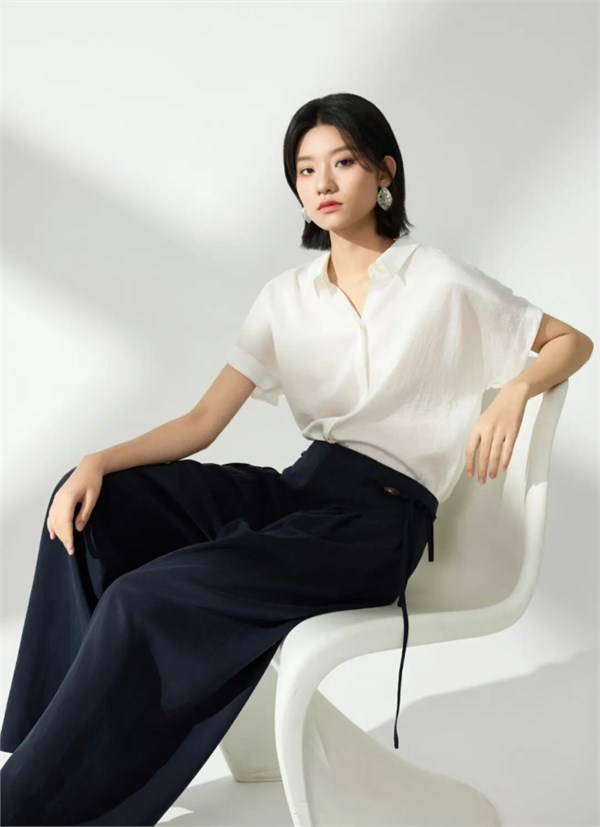 禾等HelenModa｜以轻盈之名，开启感官的肆意漫游