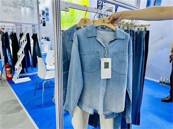 集群聚力，“西樵面料”闪耀广东时装周！