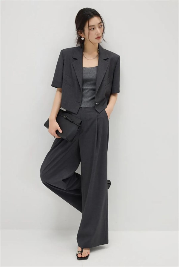 BAGPIPE风笛 时尚魅力穿搭秘籍