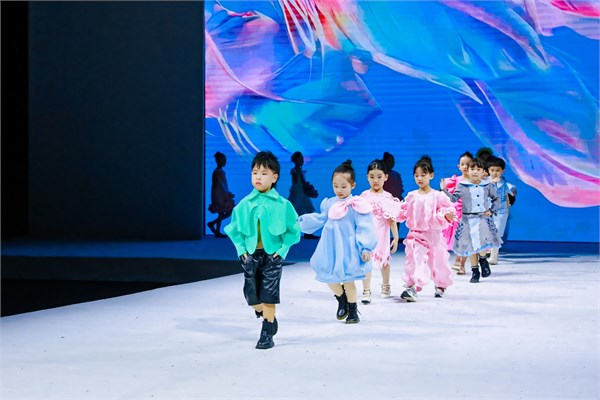 北京服装学院【筑梦·未来】青少年模特艺术展演——婴二代童装系列展演