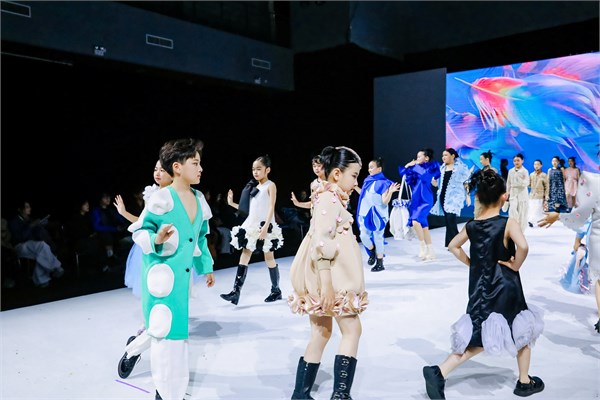 北京服装学院【筑梦·未来】青少年模特艺术展演——婴二代童装系列展演