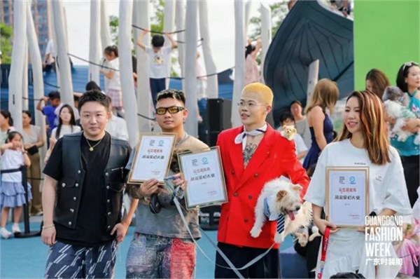 花生萌宠局：时尚与善意共生，广东时装周解锁人宠公益新范式