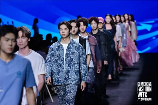 广货行天下丨务实推动供需对接，广东服装秀出供应链硬实力！