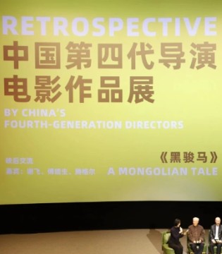 谷雨时节，一群80+的导演们带着老电影走进小山村，还有腾格尔！