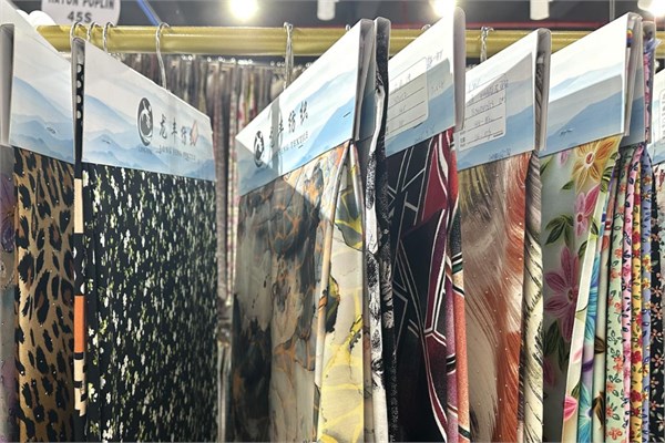 寻商机、拓市场！2026柯桥春季国际纺博会参展商全力备展