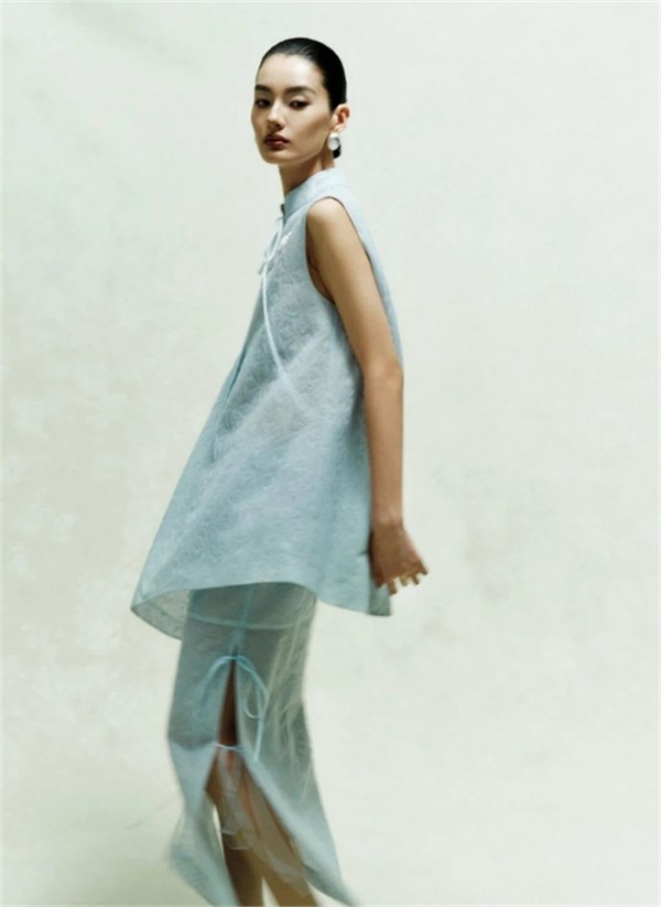 穿玉琼的女人，从不需要「新中式」标签——二十年匠心，早已定义优雅