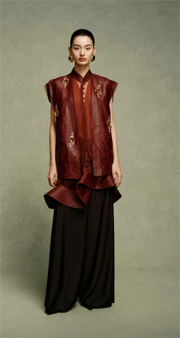 穿玉琼的女人，从不需要「新中式」标签——二十年匠心，早已定义优雅