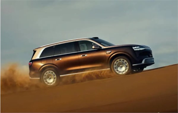 49.98万起，6颗激光雷达+全主动底盘！新款问界M9开启预售