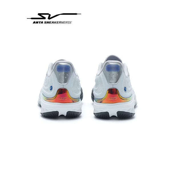 国产跑鞋设计突围失败？安踏Type2银翼颜值在线却难逃“小众命”