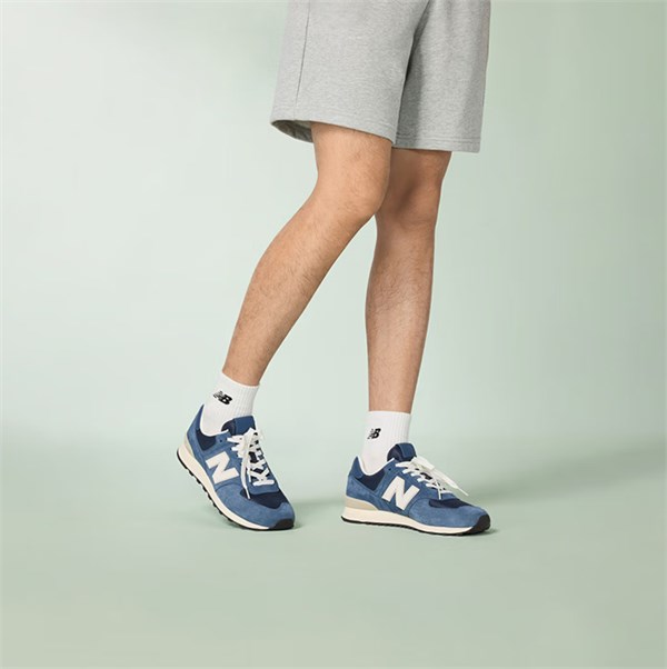 NEW BALANCE NB 574系列藏青色复古休闲鞋：经典与舒适的完美融合