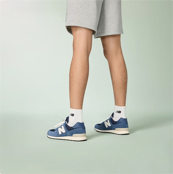 NEW BALANCE NB 574系列藏青色复古休闲鞋：经典与舒适的完美融合