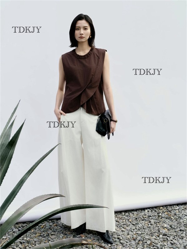 汀丁可通勤无袖夏装：解锁夏日职场优雅新范式