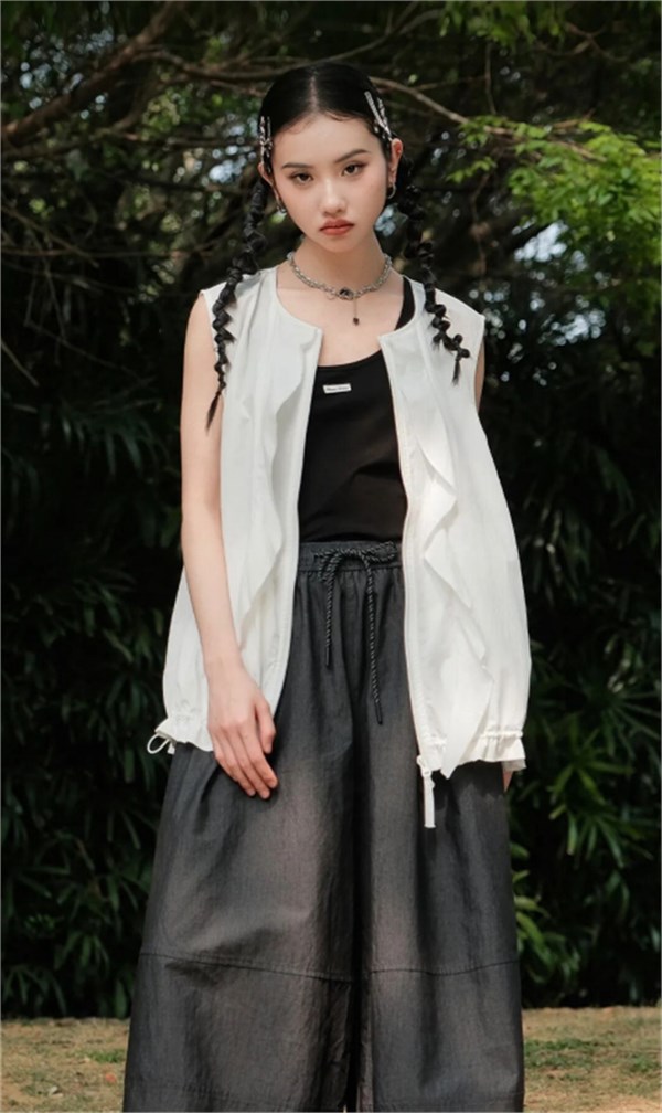 VIVIS薇薇希假期新装：一场温柔与清冷的时尚之约