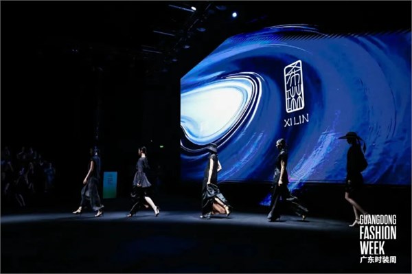 曦霖丨东方墨——极简廓形里的墨韵新生