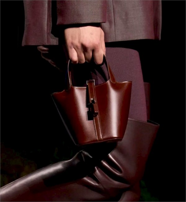 爱马仕皮具部门疲态尽显，铂金包与凯莉包排队名单缩短，中东市场尤为显著