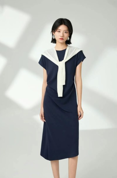 禾等HelenModa：于夏日邂逅一场简约优雅的诗行