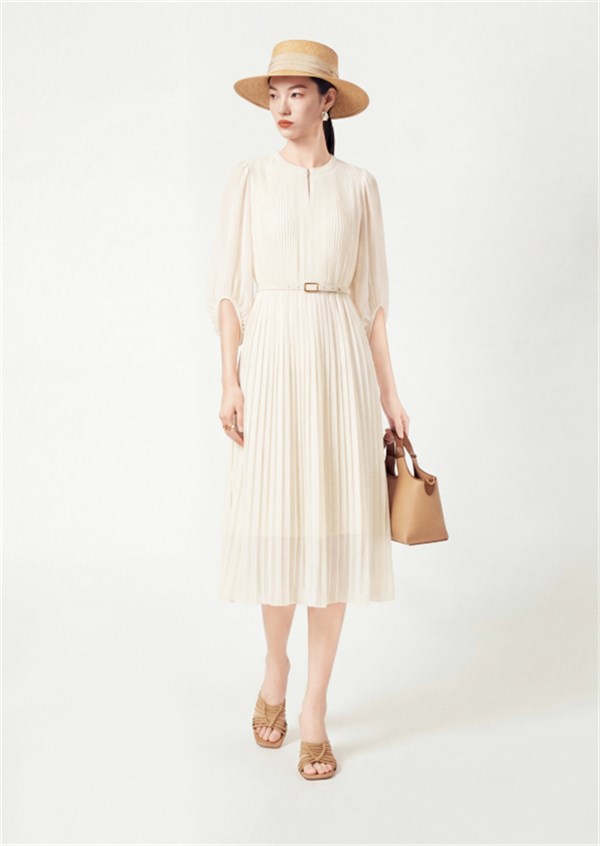 卡蔓(CARMEN)女装：法式浪漫，演绎静奢优雅