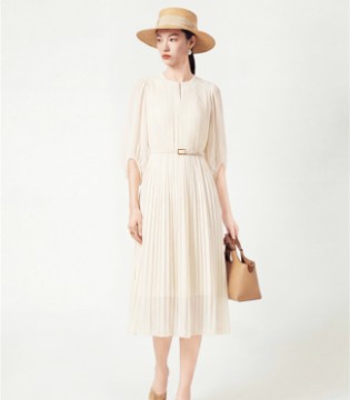 卡蔓(CARMEN)女装：法式浪漫，演绎静奢优雅