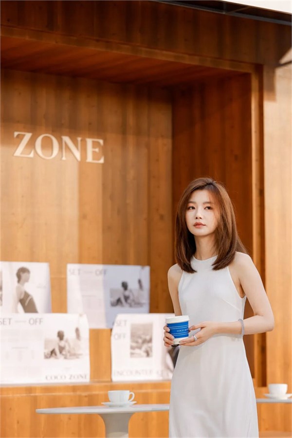 COCO ZONE“启程·邂逅”2026S大秀，在另一个美术馆，开启与夏日的时尚对话