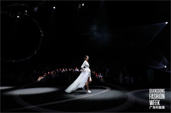 Mystic Promise 神秘之约｜C+C CHEER CHIC 亮相广东时装周 演绎独立女性灵魂之约