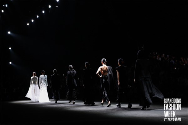 Mystic Promise 神秘之约｜C+C CHEER CHIC 亮相广东时装周 演绎独立女性灵魂之约