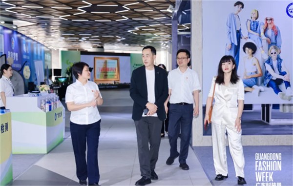 “双链主”协同发力，九度携手，纺织公司推动纺织服装产业高质量发展注入强劲动能