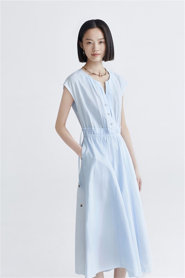 百图(betu)蓝色美学｜以清冽之蓝，勾勒都市女性的多面风姿