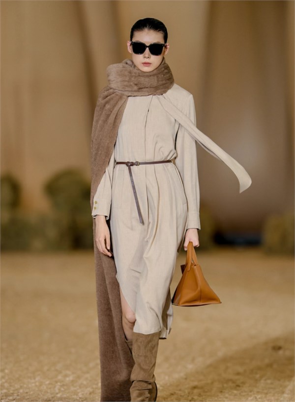 卡蔓CARMEN 2026秋冬「聘怀归序」时装秀