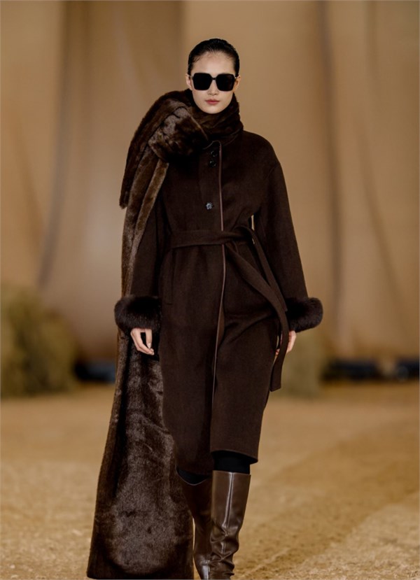 卡蔓CARMEN 2026秋冬「聘怀归序」时装秀