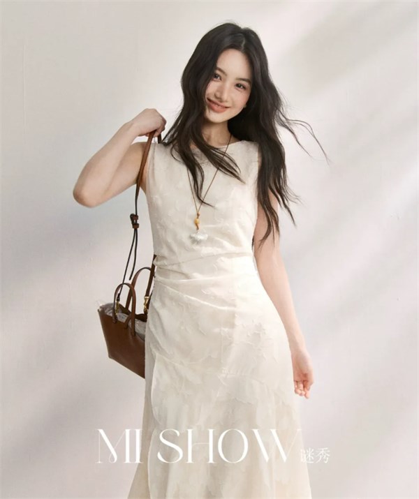 谜秀MISHOW｜夏日衣橱，轻盈上线——让身体与阳光共舞的自由哲学