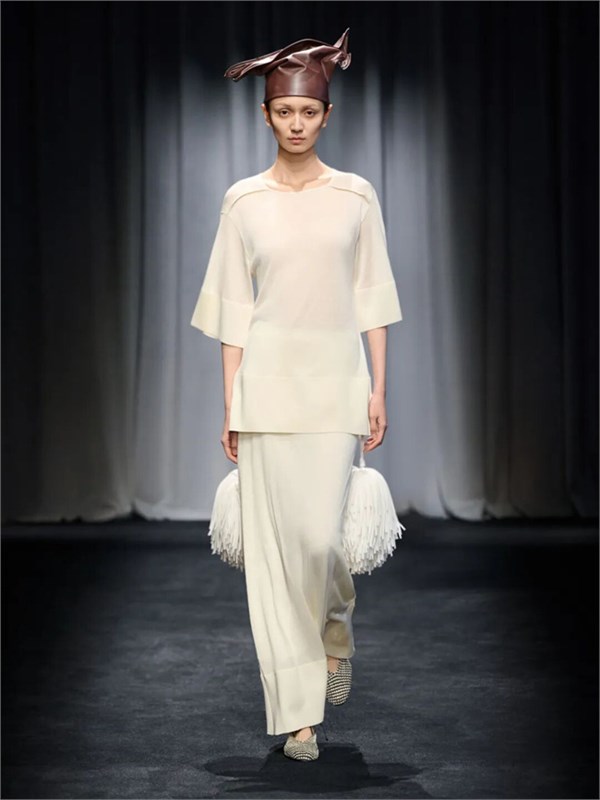 Marisfrolg 2026春夏系列「即兴节奏」时装秀场回顾