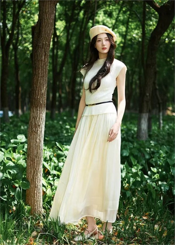 AFZ0阿凡卓｜五一出游穿搭指南：以温柔格调，定格山野浪漫