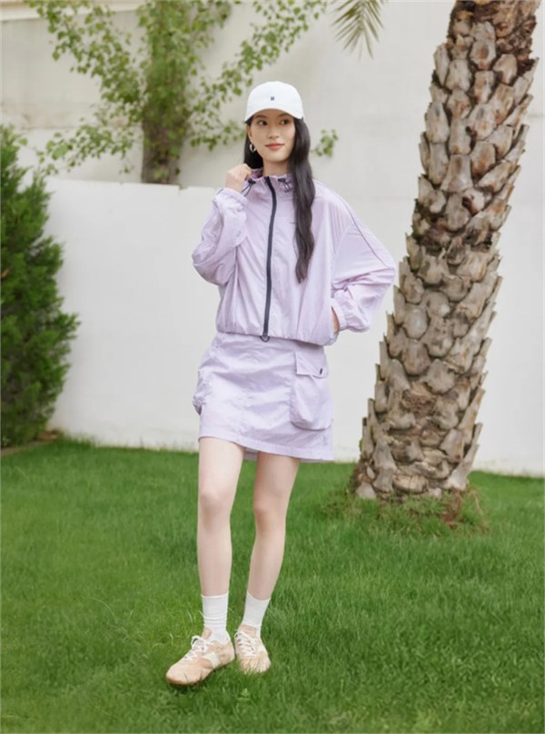 YOUXIZI尤西子｜山野出逃计划：以衣为媒，赴一场假日的自由诗行