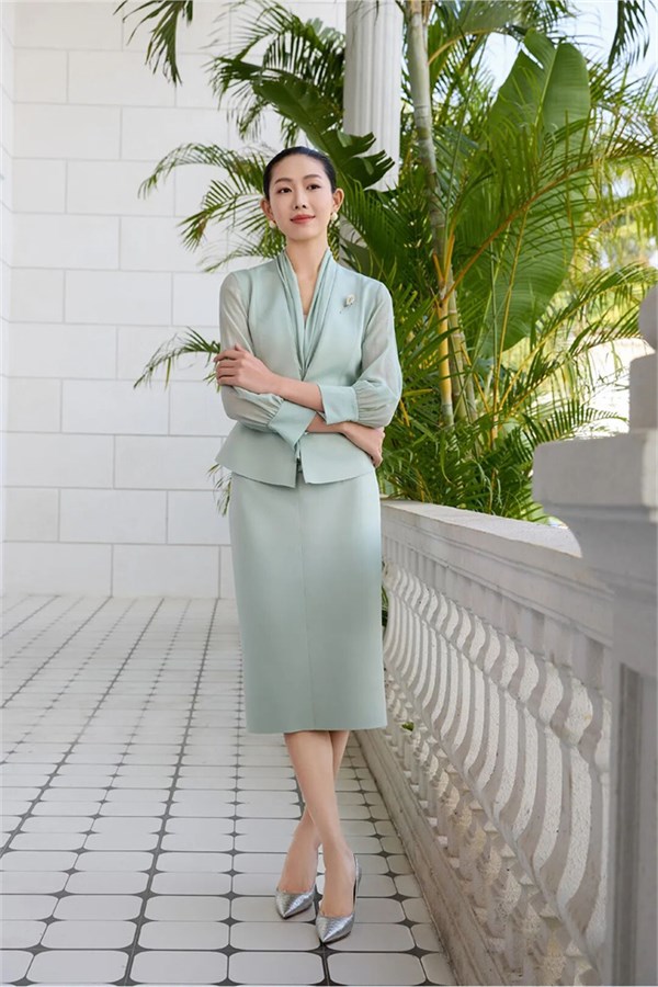 15HOURS｜轻轻入夏，以衣为笺写就清冷浪漫的诗篇