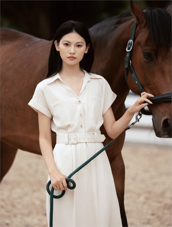 卡蔓CARMEN｜以棉麻之名，赴一场与夏天的「减法哲学」之约