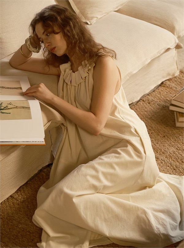 𝐕𝐈𝐄𝐀Í𝐍𝐆 2026 SUMMER｜指尖有夏，触觉漫游——在圣特罗佩，收藏一片会呼吸的夏天