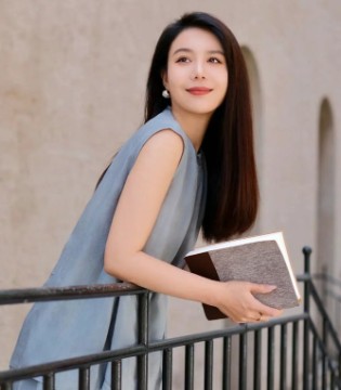 Eall.cz意澳女装｜假日足迹，让身心泊于自在港湾