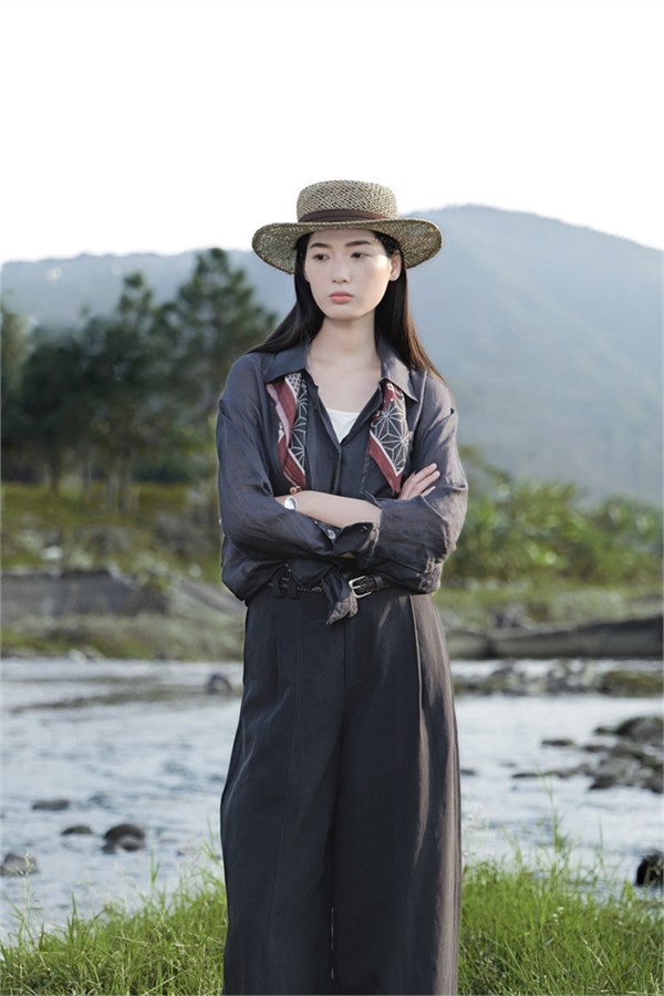 堓上女装｜2026夏季法式文艺穿搭：以自然肌理，邂逅随性优雅的夏日诗篇