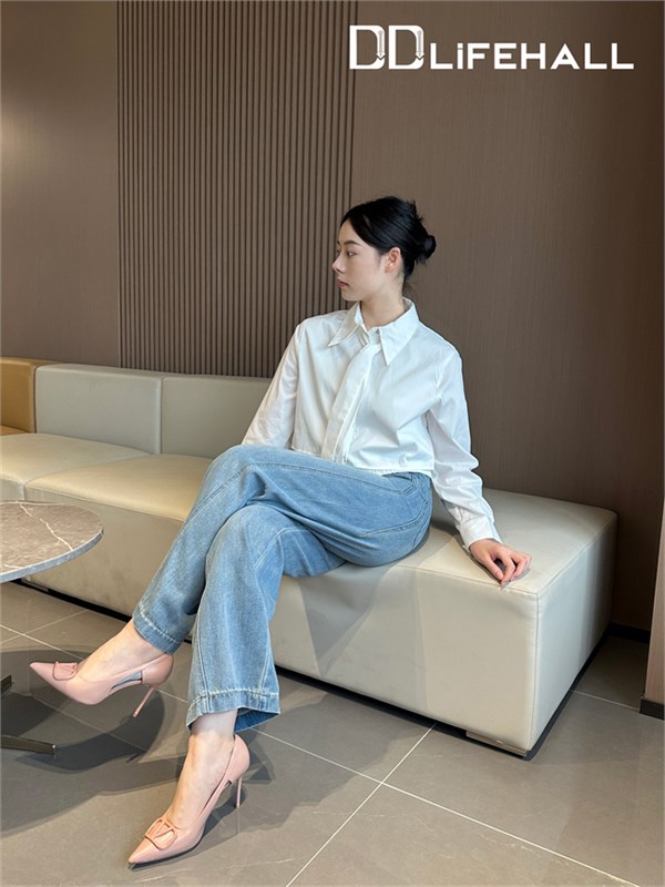 DD女装2026通勤新章｜以黑白极简，重塑高级衬衫的职场美学